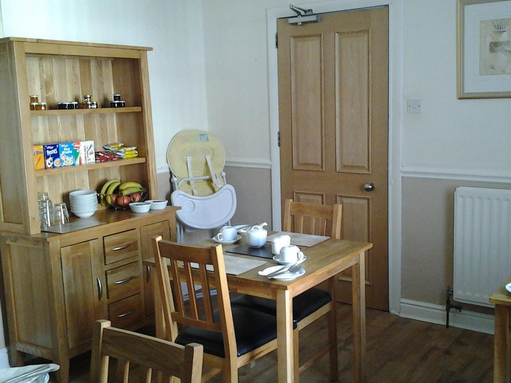 Cornerhouse Guesthouse Карлайл Экстерьер фото